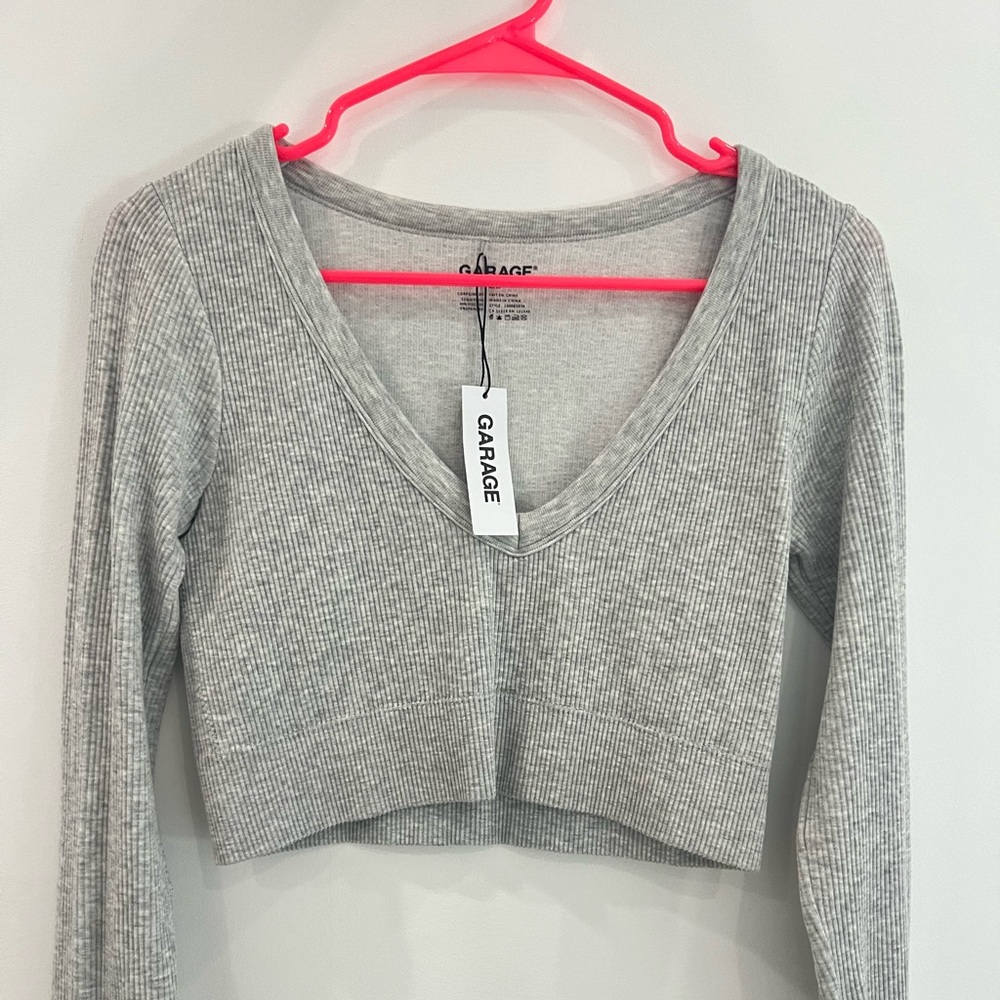 longsleeve grey top